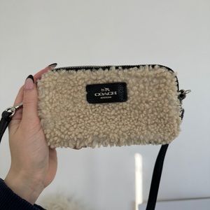 COACH vintage Sherpa crossbody bag